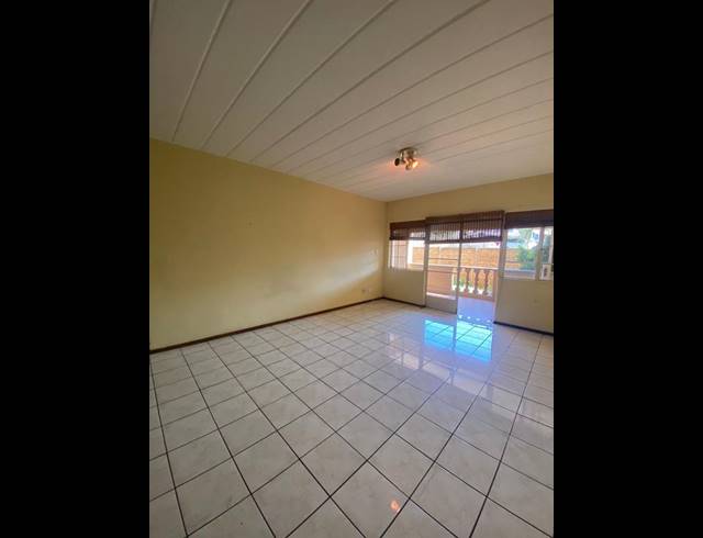 2 BEDROOM TOWNHOUSE FOR SALE IN VORNA VALLEY